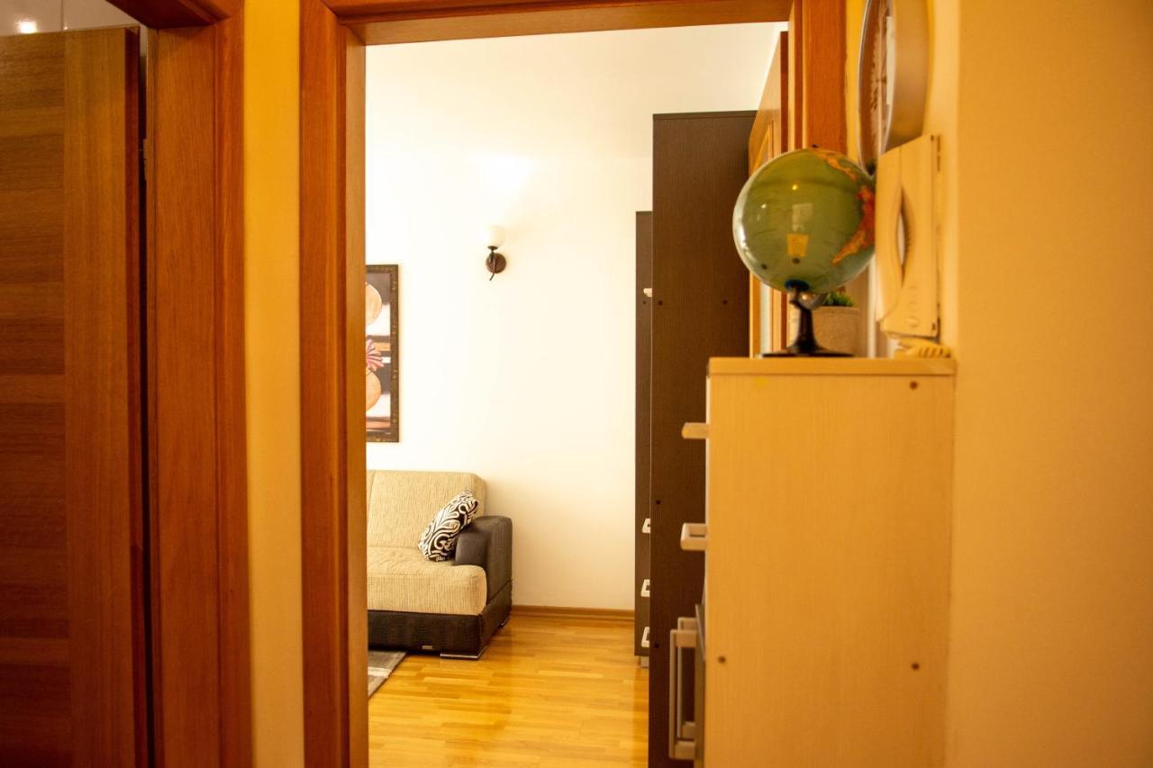 Cute And Cozy Studio With Cathedral View-Excellent Location サラエヴォ エクステリア 写真