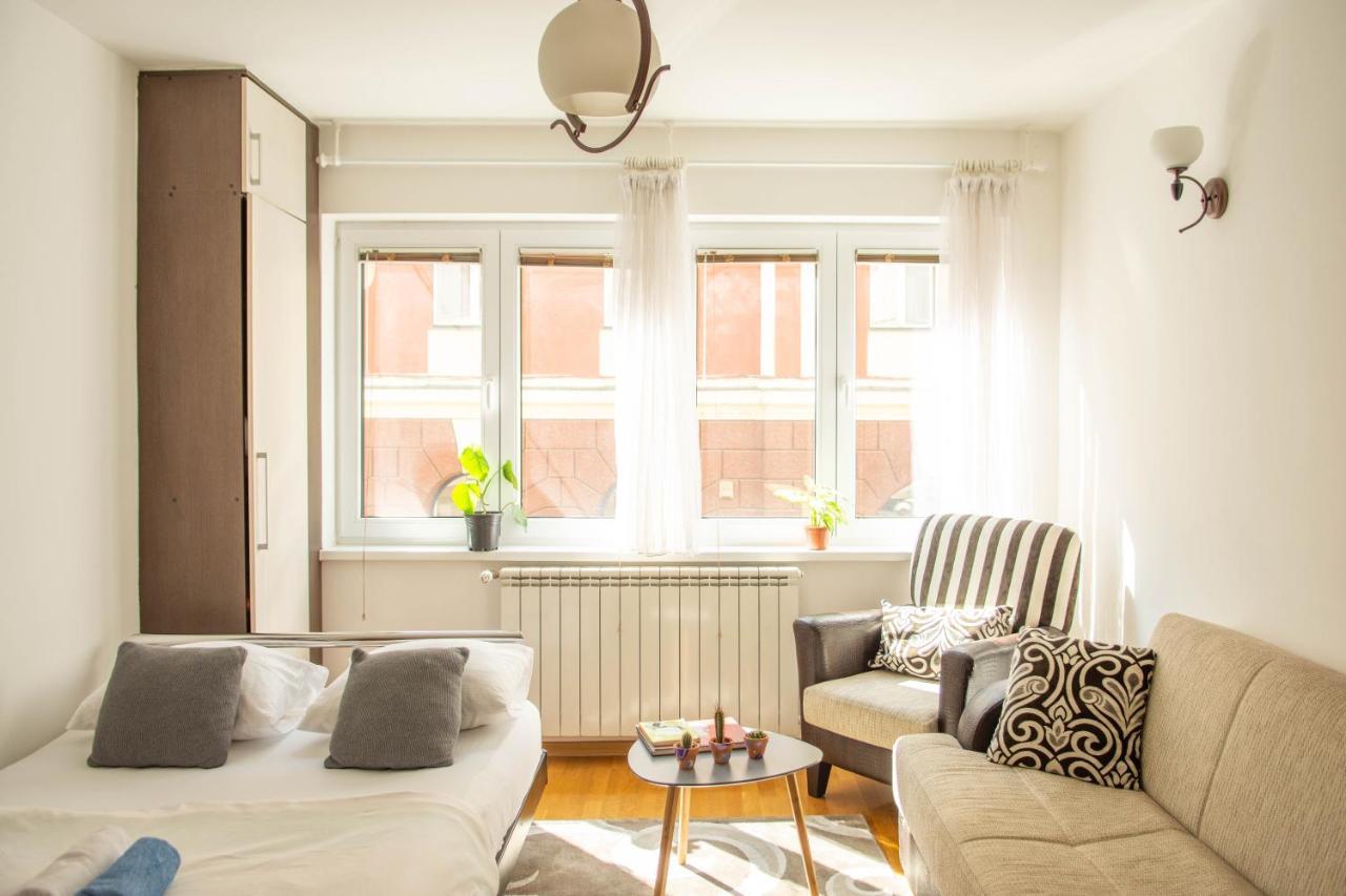 Cute And Cozy Studio With Cathedral View-Excellent Location サラエヴォ エクステリア 写真